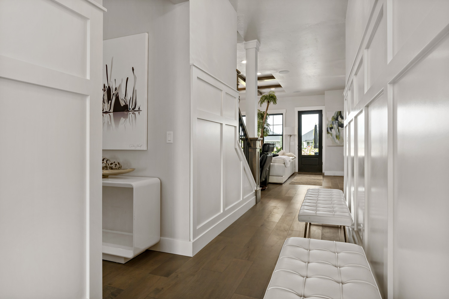 1356 N Truman Avenue photo 5