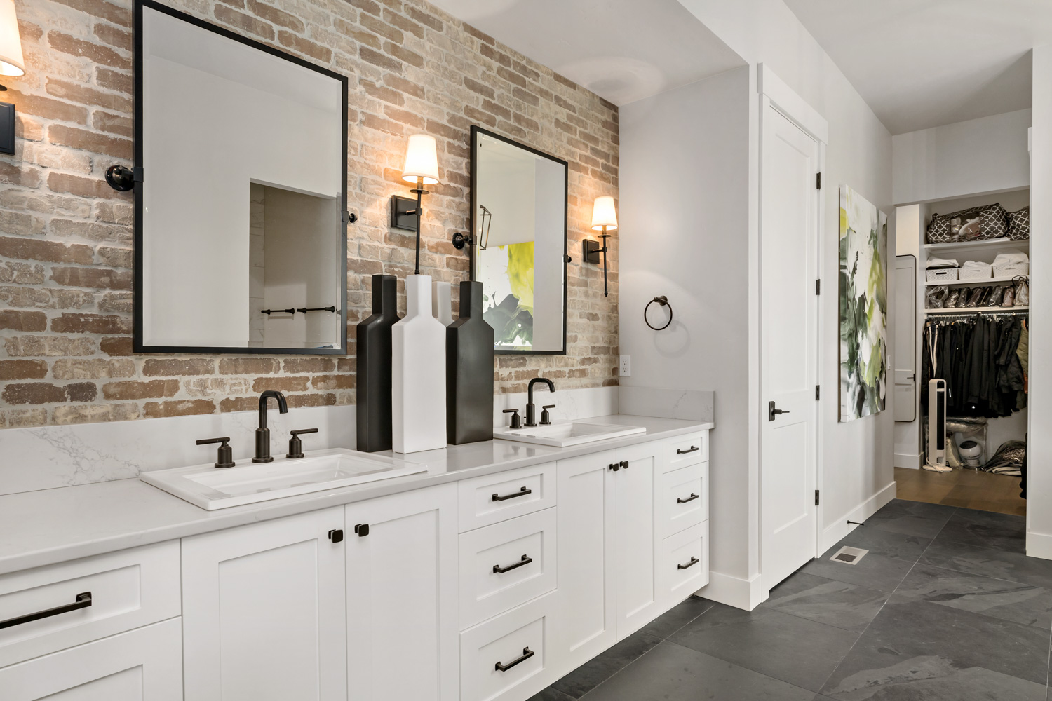 1356 N Truman Avenue photo 20