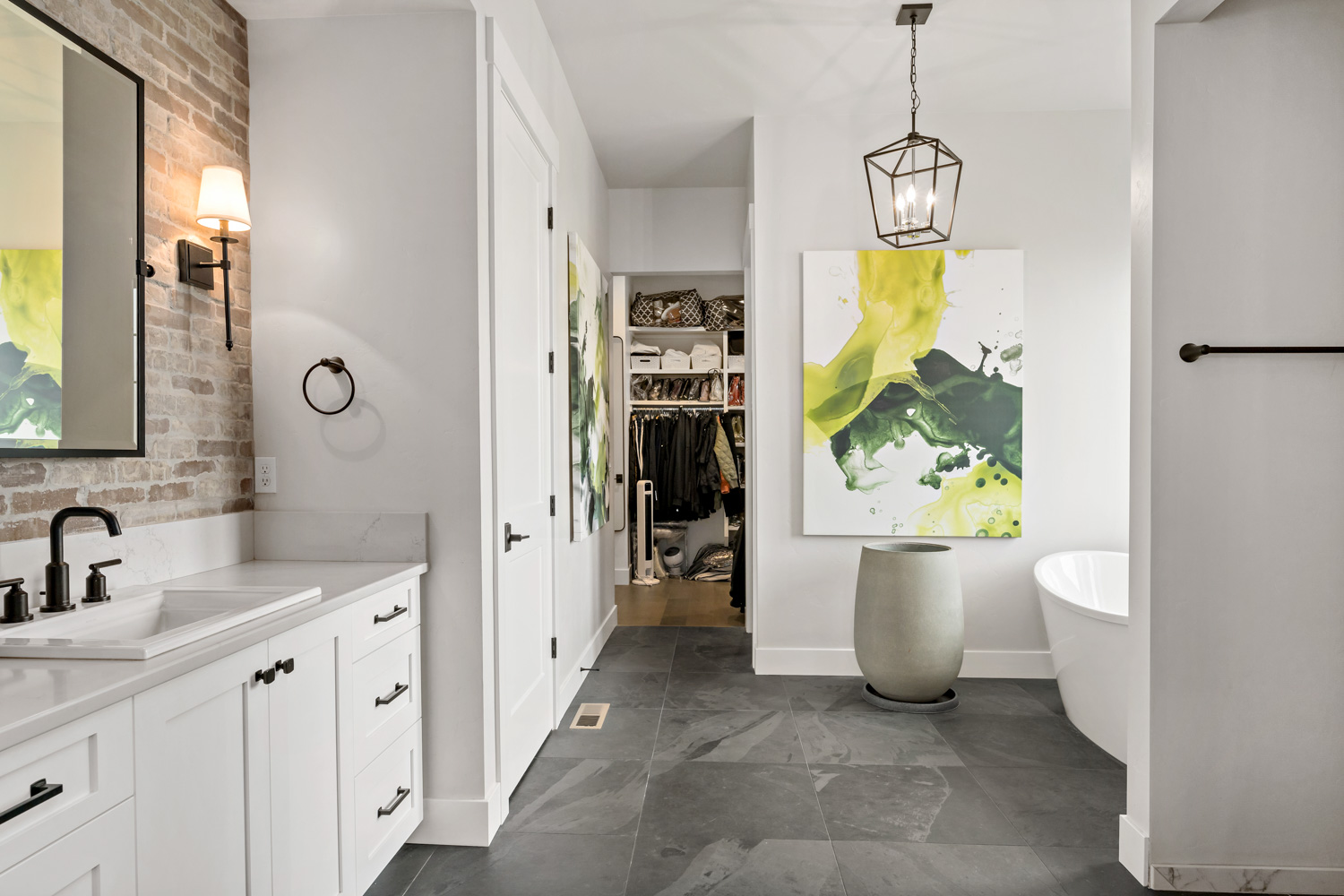 1356 N Truman Avenue photo 21