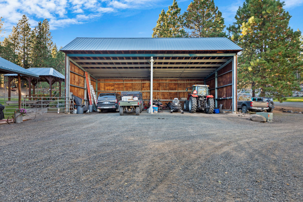 62924 Wolf Creek Lane photo 16