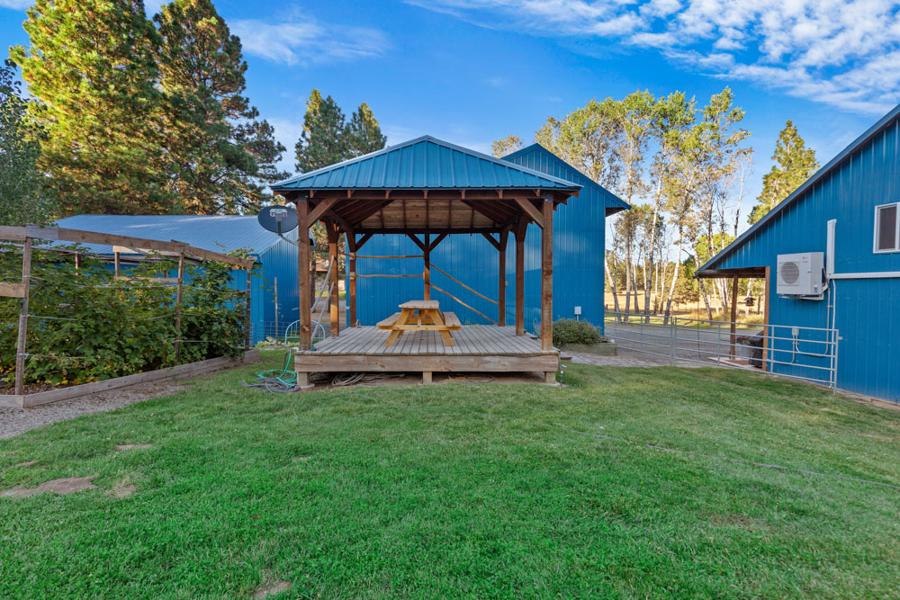 62924 Wolf Creek Lane photo 18