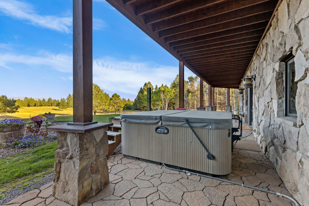 62924 Wolf Creek Lane photo 32