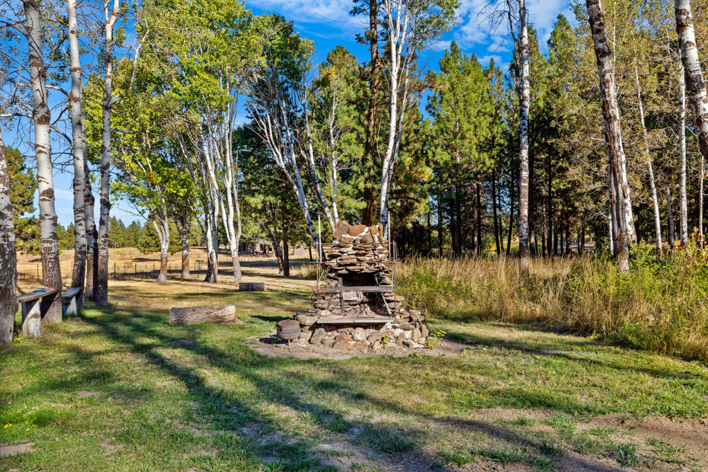 62924 Wolf Creek Lane photo 38