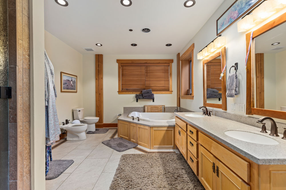 62924 Wolf Creek Lane photo 64