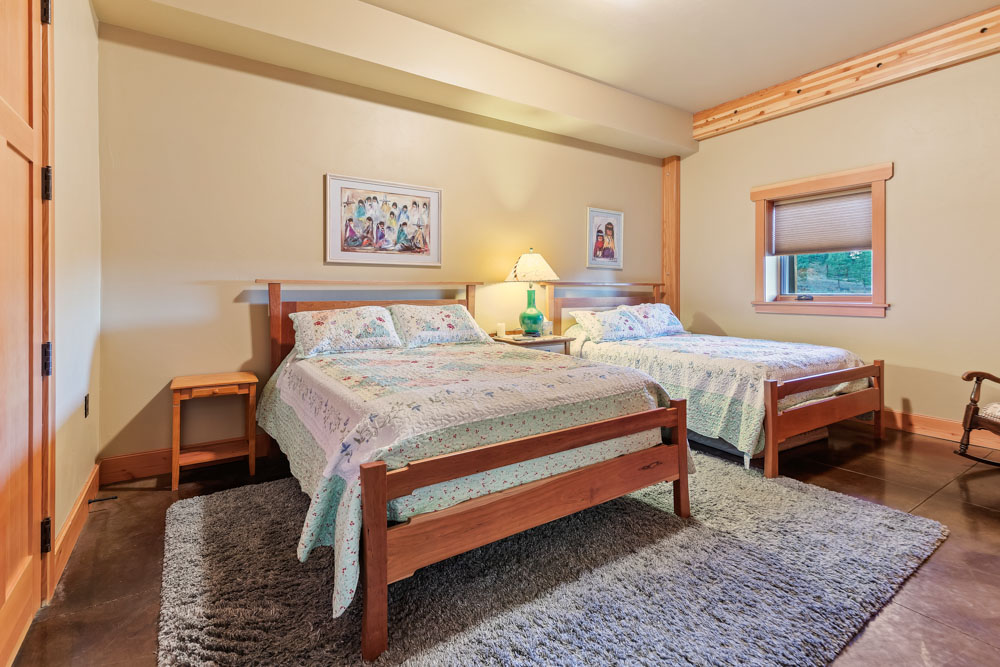 62924 Wolf Creek Lane photo 66