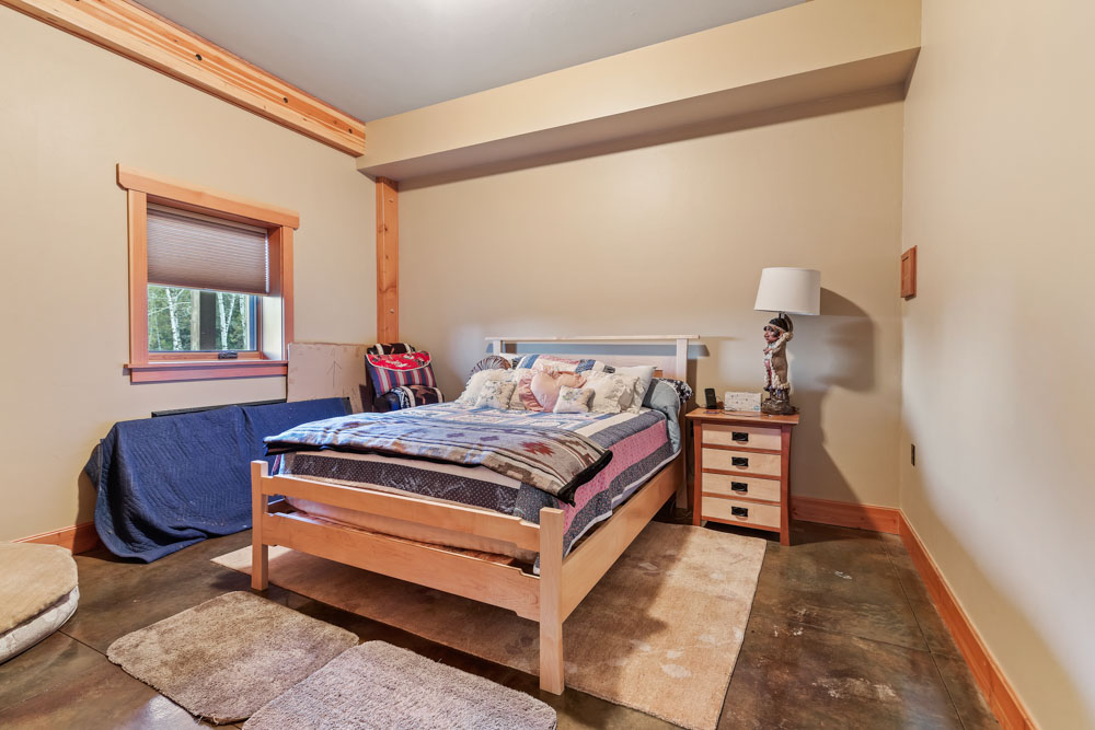 62924 Wolf Creek Lane photo 78