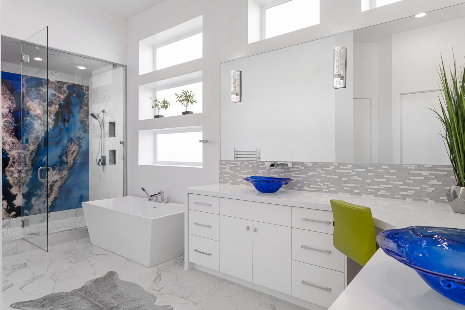 Photography-ready bathroom