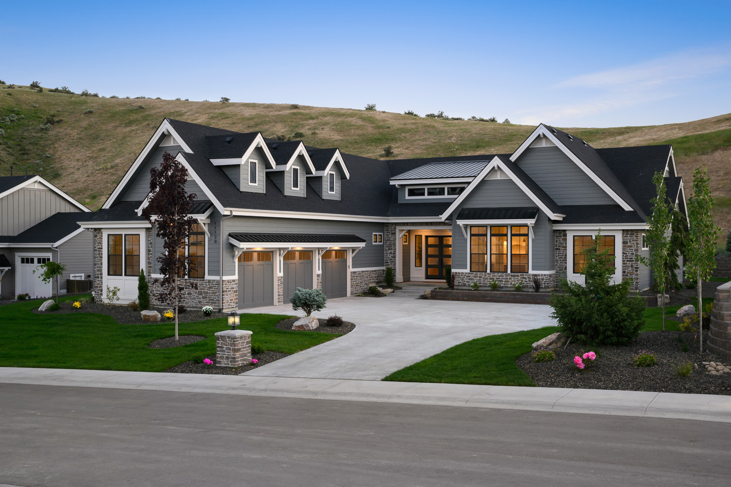 Luxury hilltop estate with pool and panoramic mountain views in Eagle Idaho