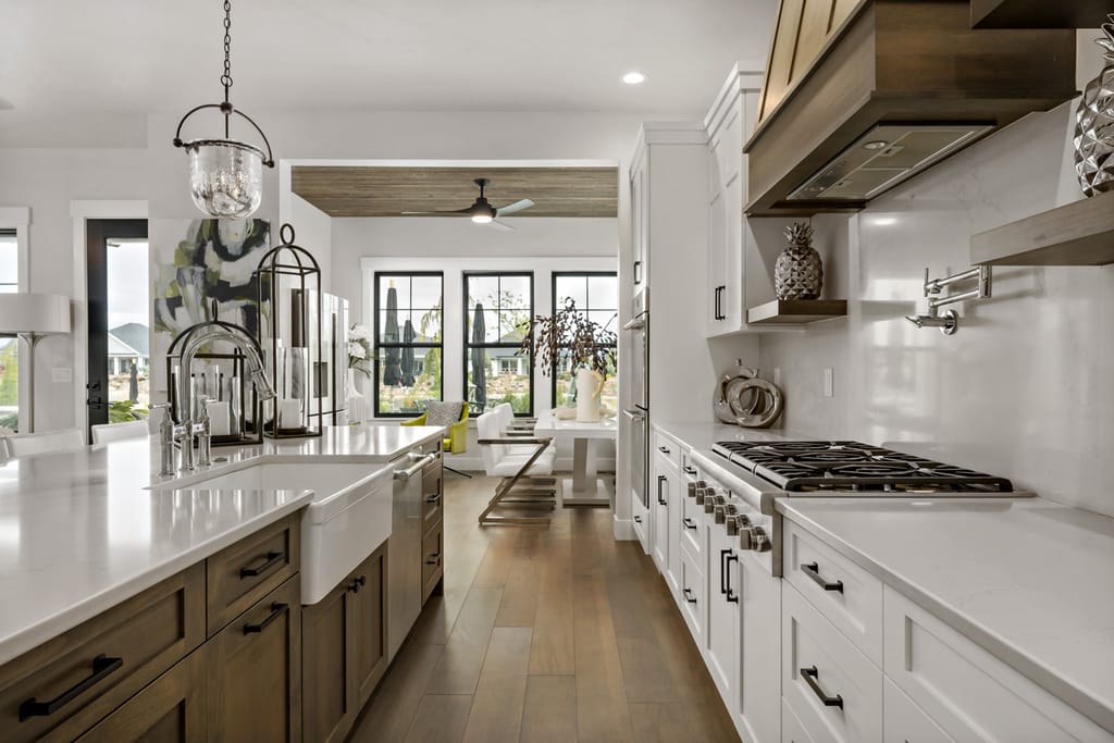 1356 N Truman Avenue photo 13