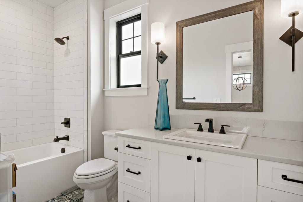 1356 N Truman Avenue photo 33