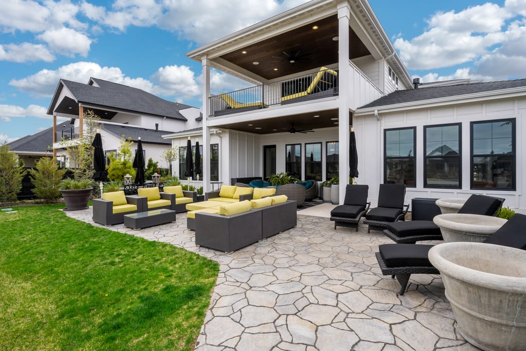 1356 N Truman Avenue photo 39