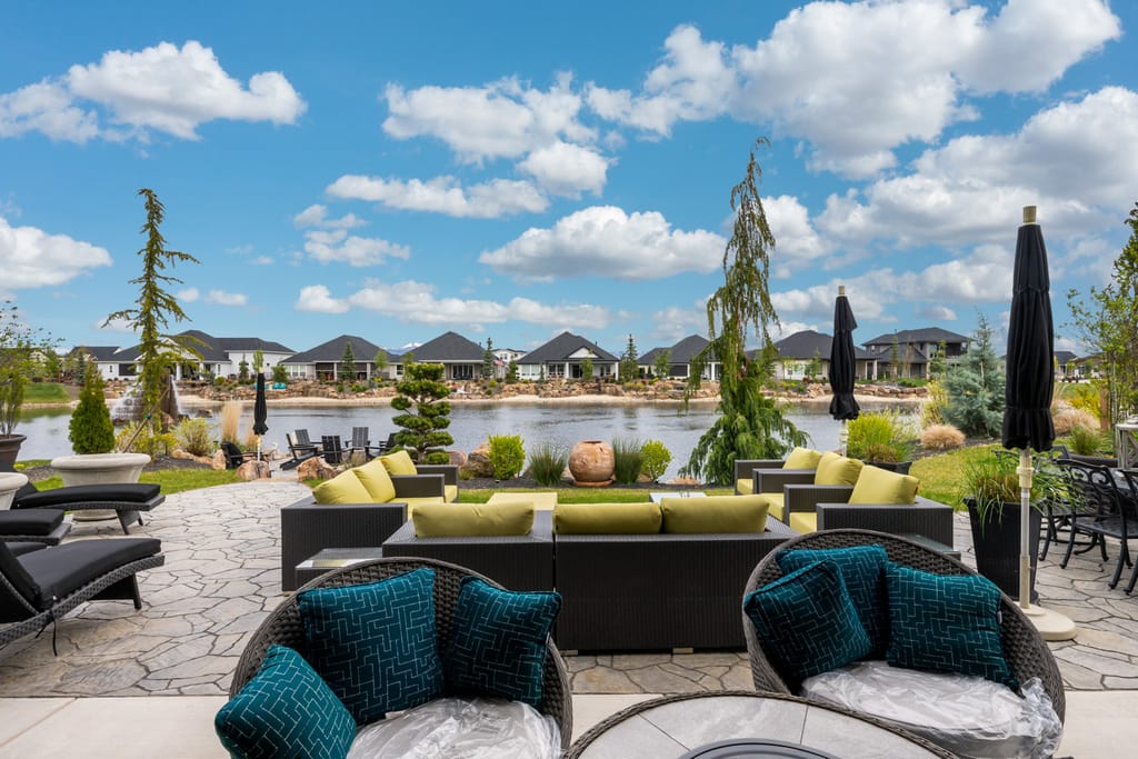 1356 N Truman Avenue photo 40