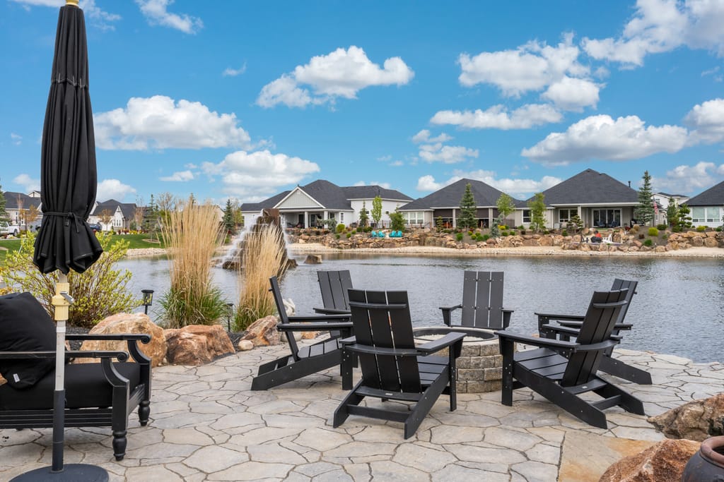 1356 N Truman Avenue photo 41