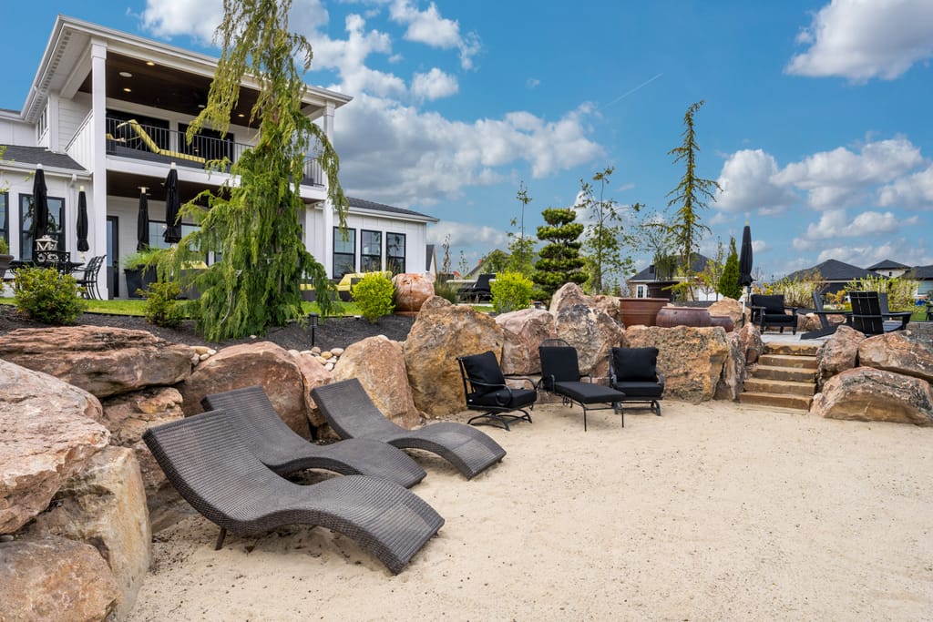 1356 N Truman Avenue photo 44