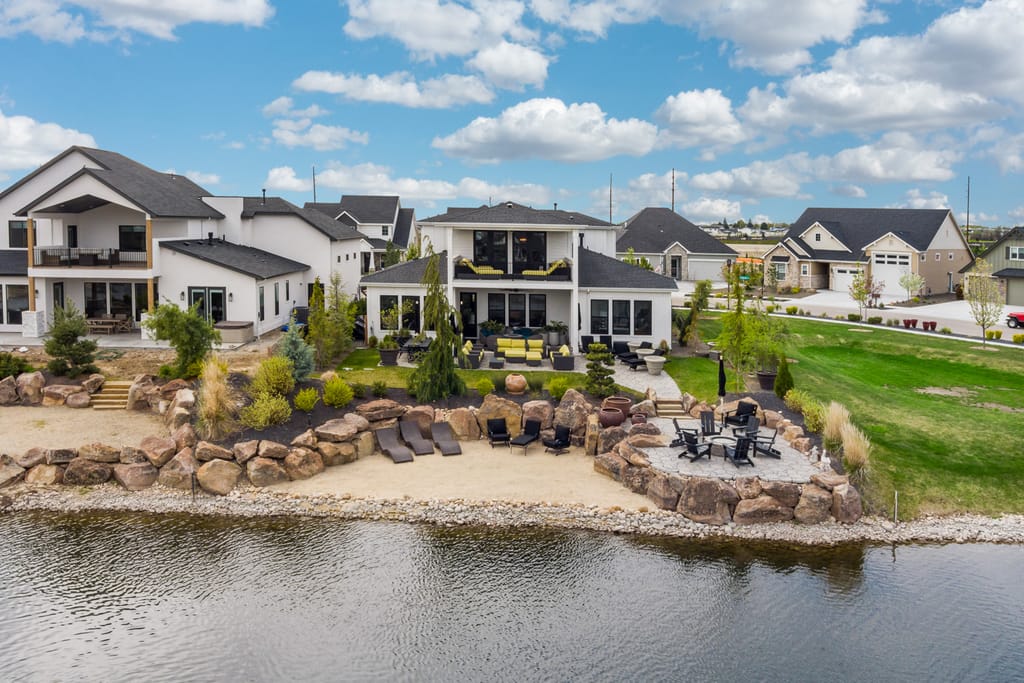 1356 N Truman Avenue photo 52