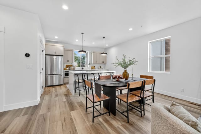 1715 S Rock View Drive photo 21