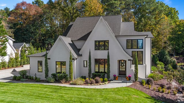 417 Nottingham Drive photo 2