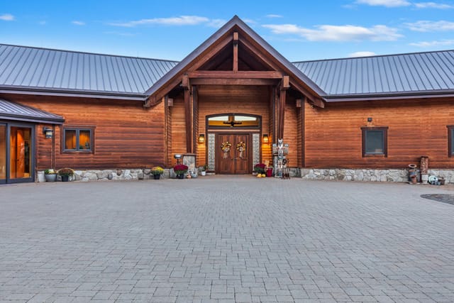 62924 Wolf Creek Lane photo 5