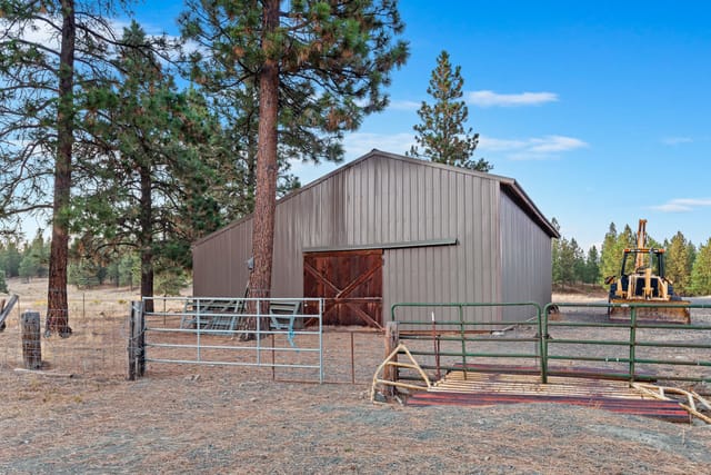 62924 Wolf Creek Lane photo 6