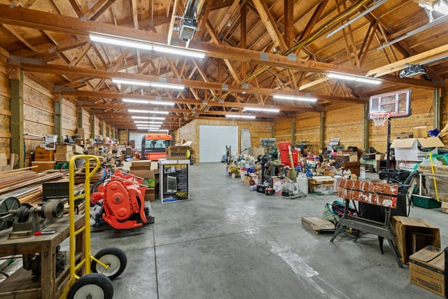 62924 Wolf Creek Lane photo 12