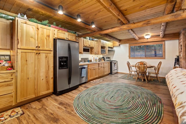 62924 Wolf Creek Lane photo 22