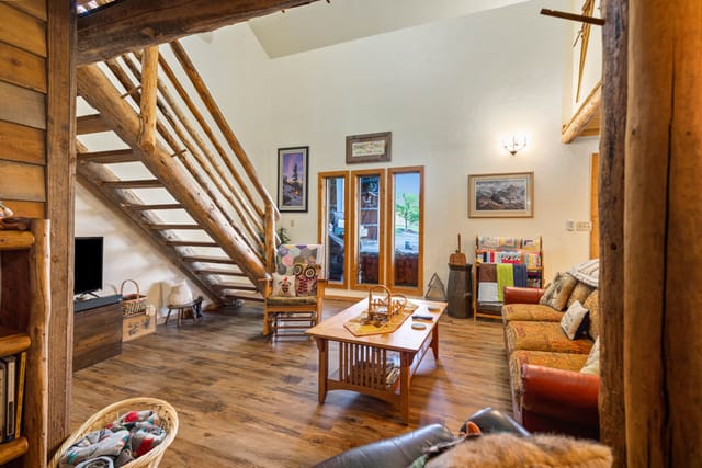 62924 Wolf Creek Lane photo 23