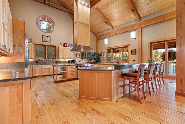 62924 Wolf Creek Lane photo 42