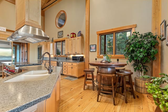 62924 Wolf Creek Lane photo 45