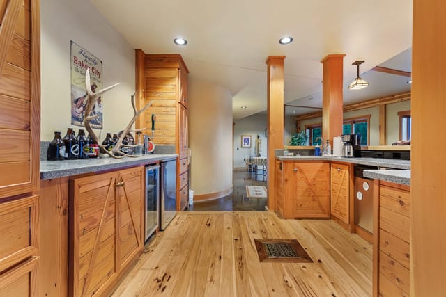 62924 Wolf Creek Lane photo 73