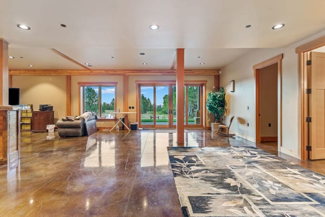 62924 Wolf Creek Lane photo 75